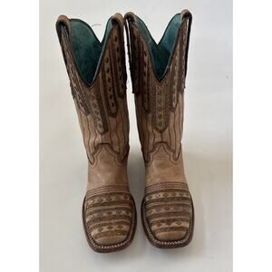 Corral Women's Western Cowboy Boots Size 6M Studded leather Embroidered Boho